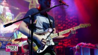 Coldplay - Charlie Brown live @ Telekom Street Gigs Germany 2015