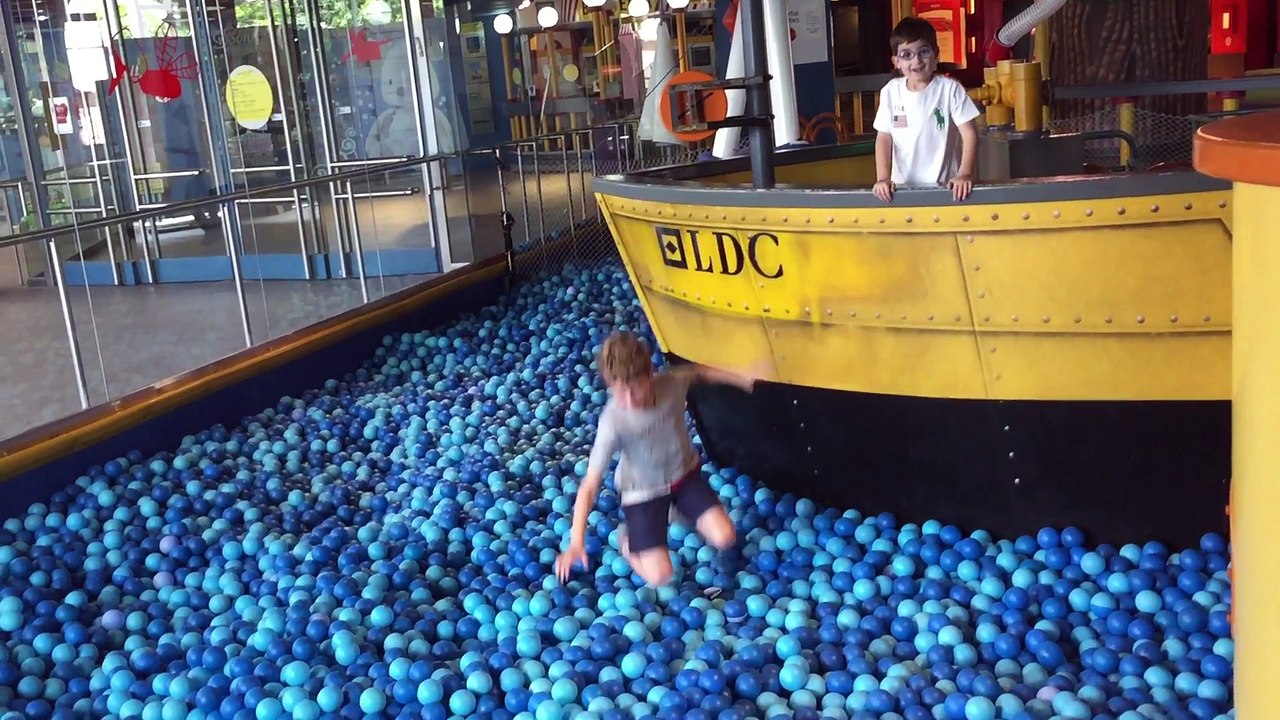 Crazy Plastic Balls Pool Playground Fun Balls Swimming Pool Ball Pit Deep Blue Sea