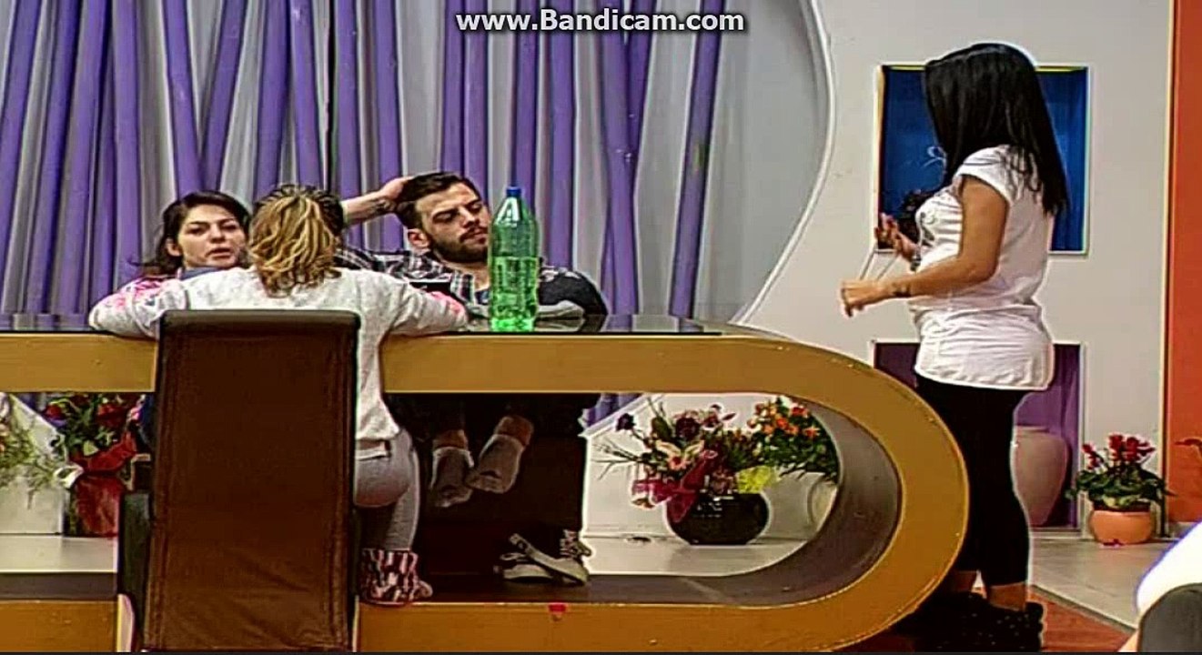 bandicam 2016-03-13 18-07-07-390...adri , vali si natasha...p1