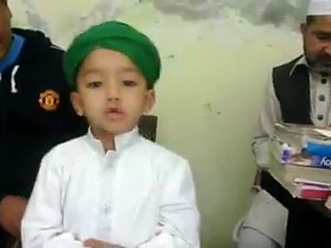 Son of Ghazi Mumtaz Qadri Shaheed Naat pertay hoy