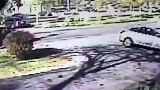 Girl sprints away from man who tried to drag her into his car in this chilling CCTV