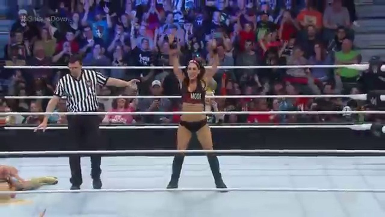 Brie Bella vs. Summer Rae_ SmackDown, March 10, 2016