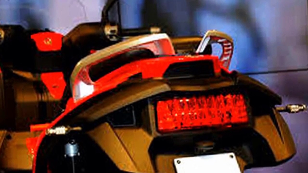 QUADRO 4 500 c.c. 2015