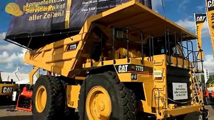 Caterpillar 777D Muldenkipper Quarry Truck Walkaround CAT Mining Truck Bauforum24