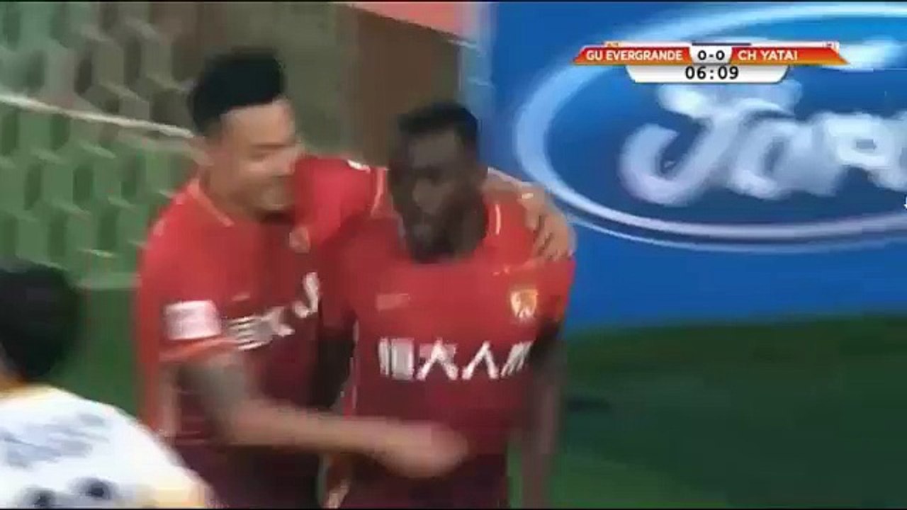 Jackson Martinez, perdeyi açtı