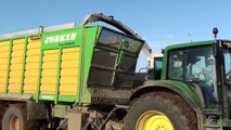 Mais Hakselen 2012 : Egide London in Bergenhuizen met Claas Jaguar 860 en John Deere 7530