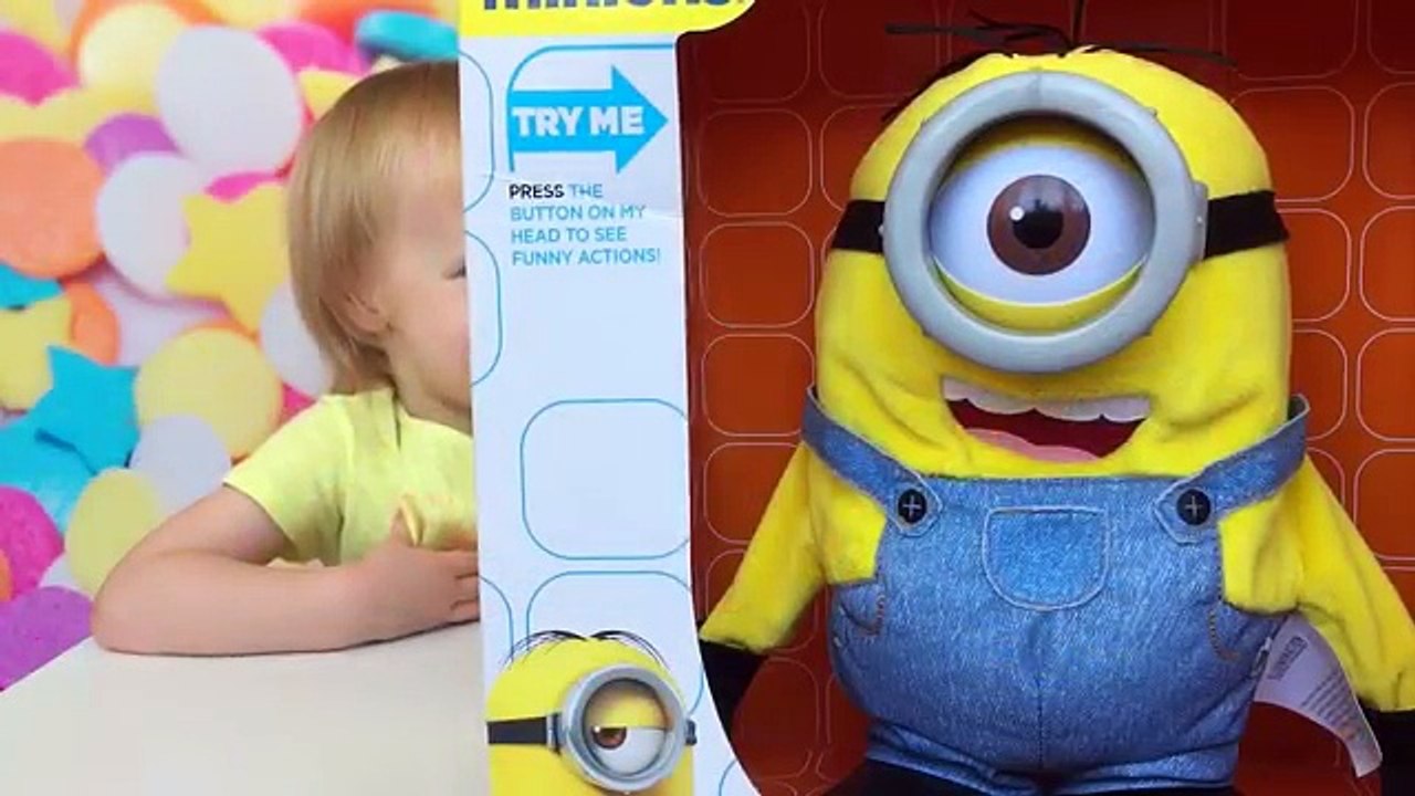 Игрушка Миньон пердунчик хохотунчик Minions Tumblin Stuart. Видео для детей
