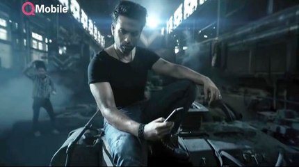 Bahut Badi Screen wala Mobile Q mobile B800 Tv Commercial