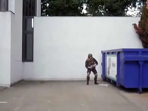 Когда солдату нечего делать)