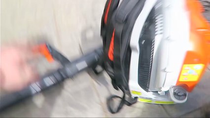 40 Feet Weather Balloon Overfilled + Slow motion