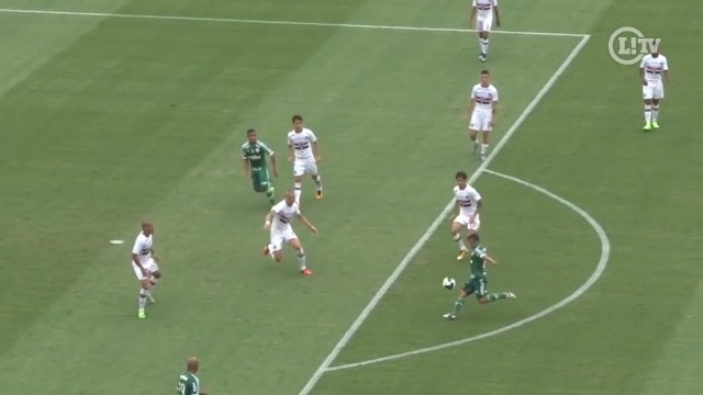 Já virou rotina! Com raça e habilidade, Robinho faz outro golaço contra o São Paulo