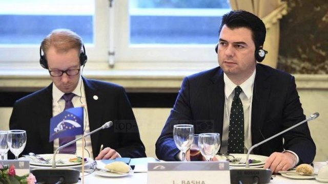 Refugjatët, Basha: Qeveria e pafuqishme përballë trafikantëve - Top Channel Albania - News - Lajme