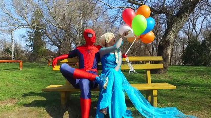 Spiderman and Frozen Elsa Balloons! Hulk Punch Real Life