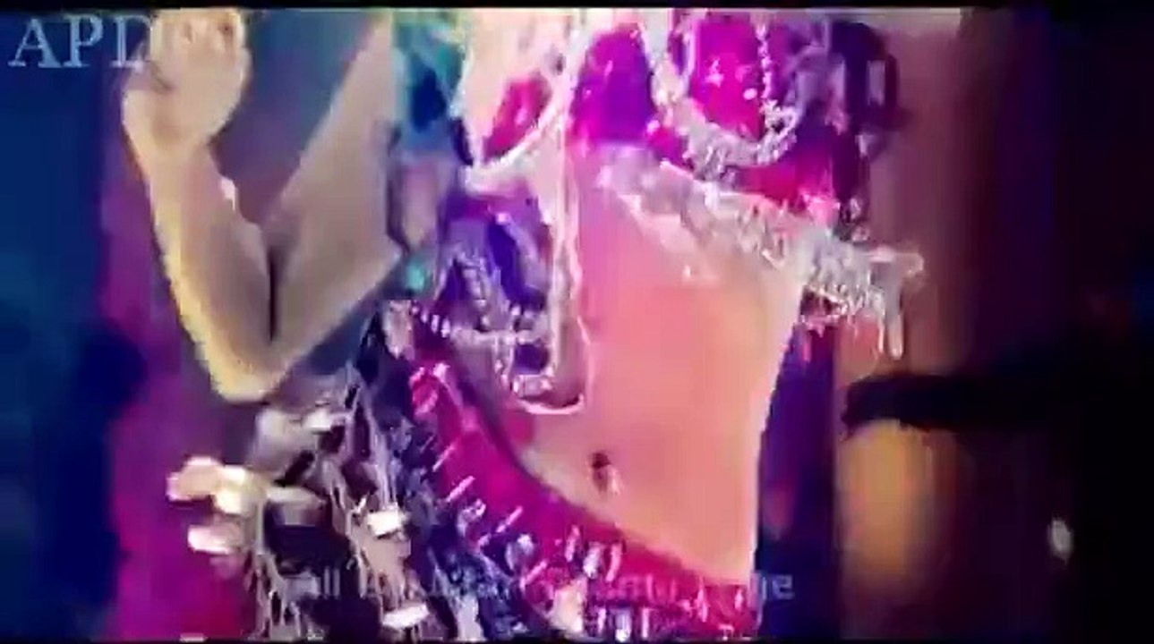 Item-Song-Mathira-Mahnoor-Baloch-Main-Hoon-Shahid-Afridi-Pakistani-Movie