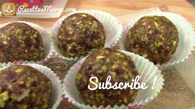 Boules d'énergie aux Dattes & Pistaches - Date & Pistachio Energy Balls - كويرات التمر و الفستق