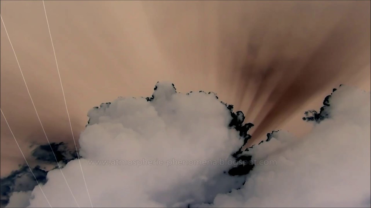 Best CLOUDS video effect "negative" color inversion