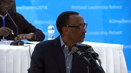 Kagame ati: "Minister Busingye we asigaye afite ibiro Arusha"