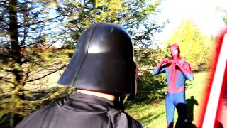 Spidergirl vs Darth Vader vs Spiderman! Little Superhero Battles STAR WARS Darth Vader in