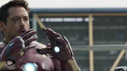 Spiderman baila como Michael Jackson con el escudo del capitan America