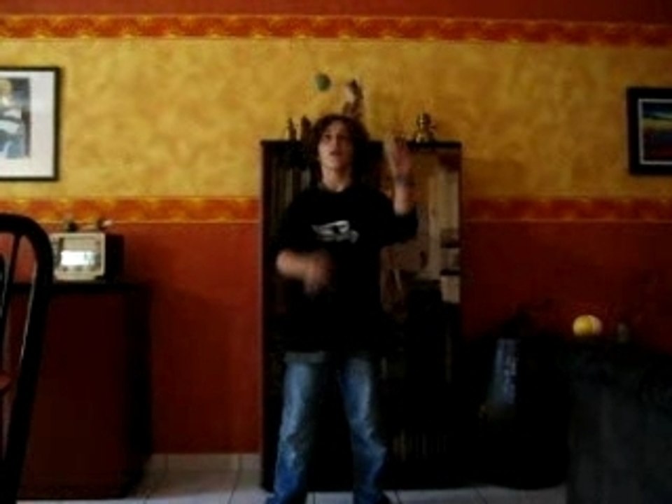 Demo de Jonglage par Moi