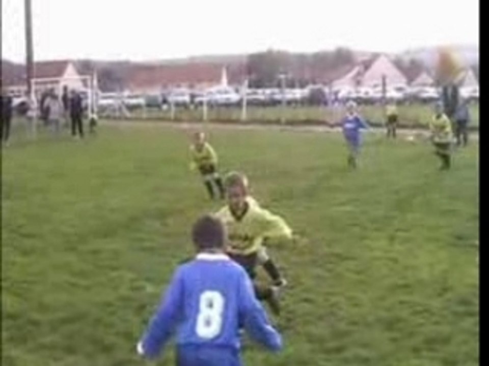 Esvo-toutainville  volée de jérémie 1but