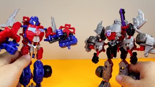 Transformers Optimus Prime vs Megatron Construct Bots Action Figure Toy Unboxing and Playi