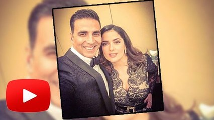 Akshay Kumar's SEXY SELFIE With Salma Hayek