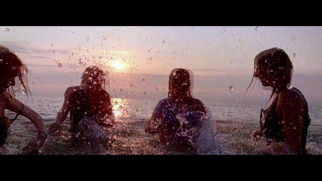 Blaxy Girls - Ma mut la mare (Official Music Video)