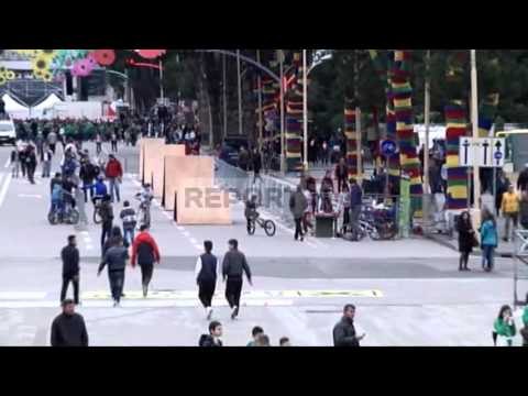 Report TV - Tiranë, Dita e Verës, mëngjesi në Bulevardin Dëshmorët e Kombit