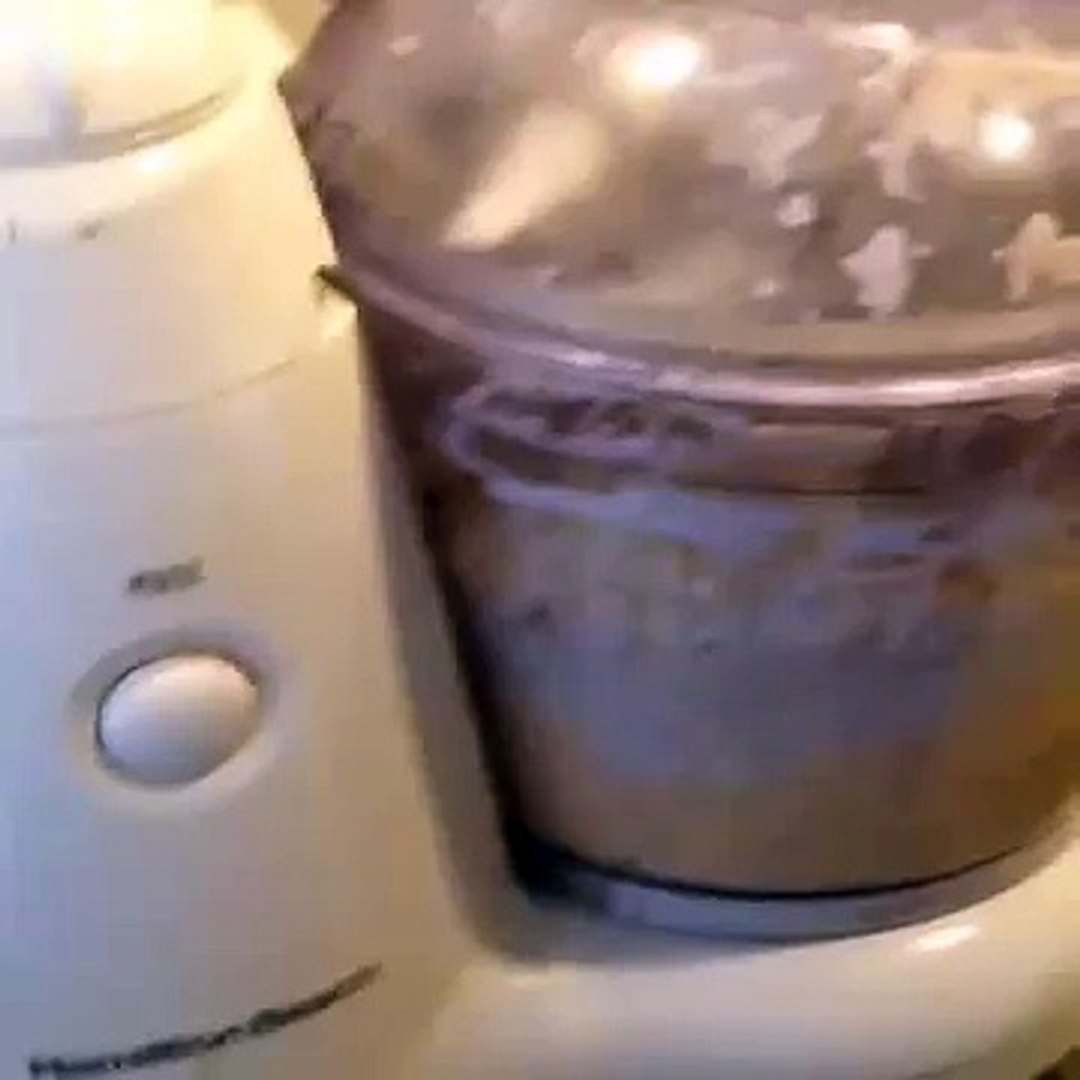 ⁣Food processor - keeping my food hostage