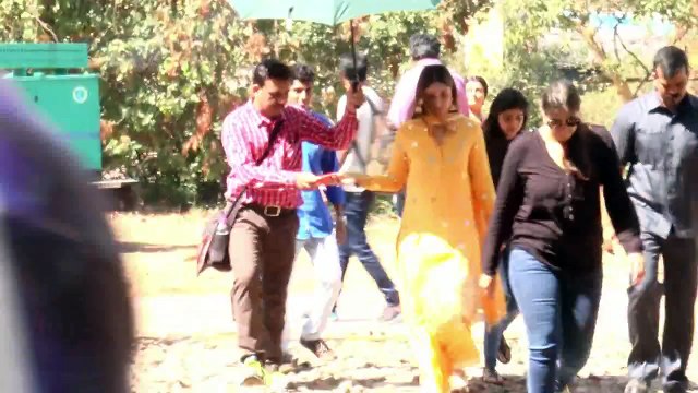 Love Bonding!! Kareena Kapoor Khan & Arjun Kapoor On The Sets Of Thapki Pyar K