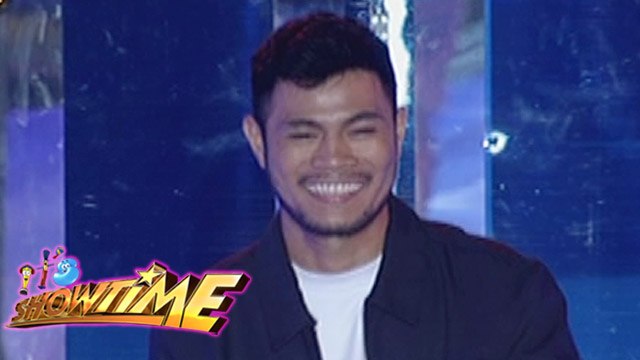 It's Showtime Singing Mo To: Bugoy Drilon sings Dahil Tanging Ikaw