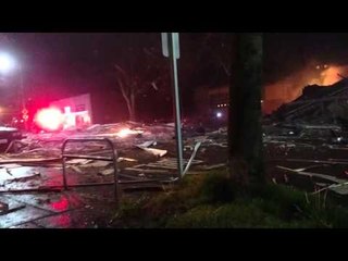 Descargar video: Firefighters Reported Hurt in Large Seattle Explosion