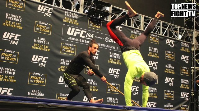 Планы Ронды Роузи, Корейский Зомби занялся фехтованием по примеру Конора МакГрегора