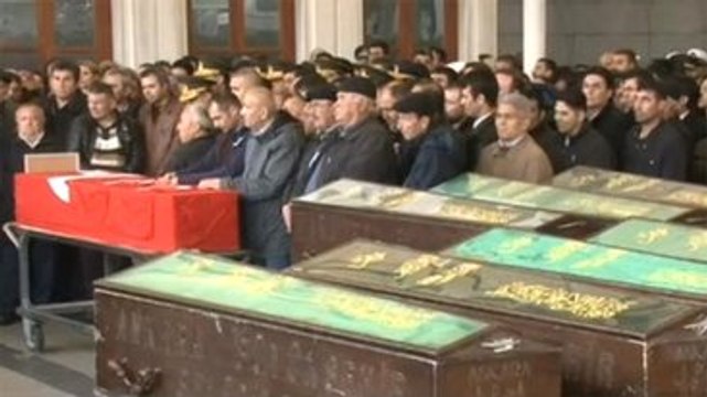 Ankara'da Hayatını Kaybedenler Son Yolculuğuna Uğurlanıyor