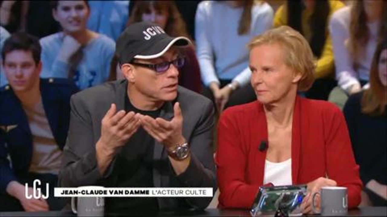 Jean-Claude Van Damme provoque un fou rire dans "Le Grand Journal"