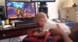 Incroyable, un bébé de 6 mois va au bout de Street Fighter en mode histoire