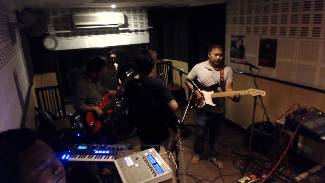 Yesterdrive live at BandViews-