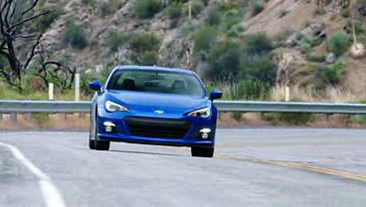 Cars Comparison - Mazda MX-5 Miata Club vs Subaru BRZ - Head 2 Head