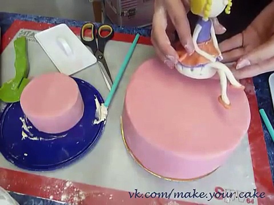 Как собрать двухъярусный торт