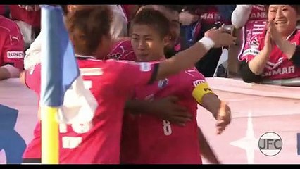 Sócrates oriental? Japonês faz golaço de calcanhar