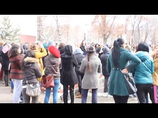 Kredi Yurtlar'da kalan öğrencilerden oda kapasitesinin artırılmasına tepki eylemi