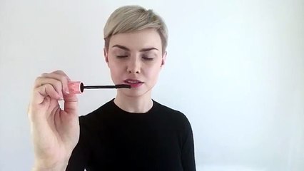 Egle Bee Reviews Roller Lash Mascara by Benefit