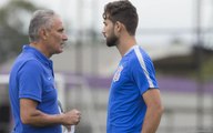 Tite mantém dúvidas no time e Felipe recebe placa pelos 100 jogos no Timão