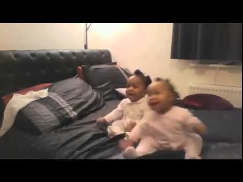 Twin Girls Are Just Sitting On The Bed, But When Mom Starts Singing, I’m Melting