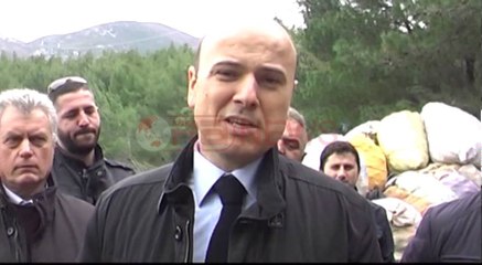 Download Video: Në Ditën e Verës, Laçi protestë kundër varfërisë dhe masakrës mjedisore- Ora News