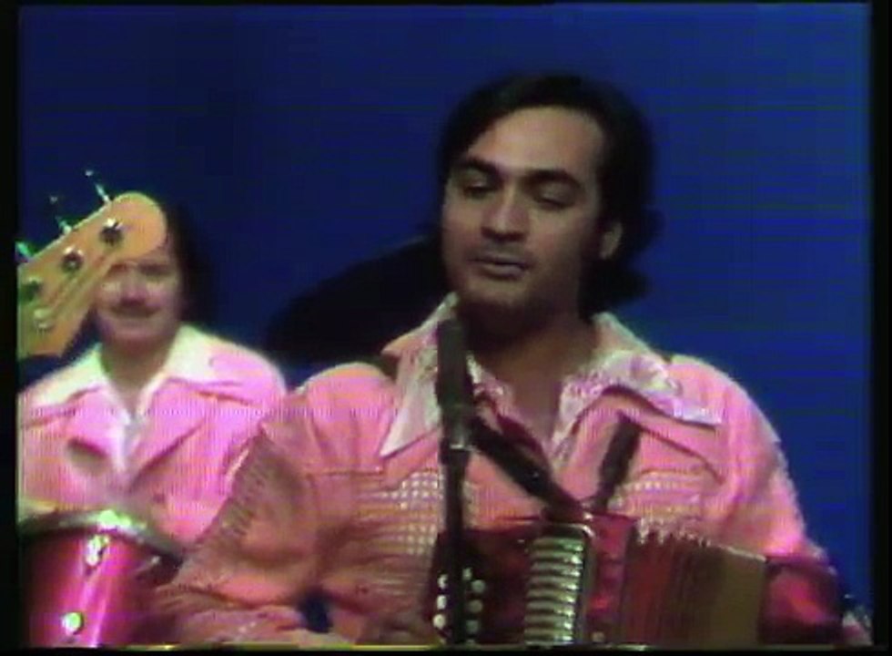 Los Tigres del Norte La banda del carro rojo