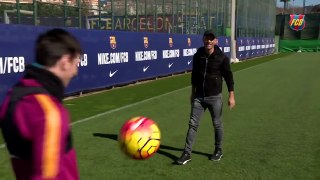 Lionel Messi scores an impossible goal from Corner kick in Barcelona Training