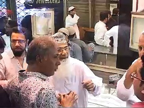 Syed Jelwers pe 24 kilo Ki Dacoity- Gold Shop Looted Karachi