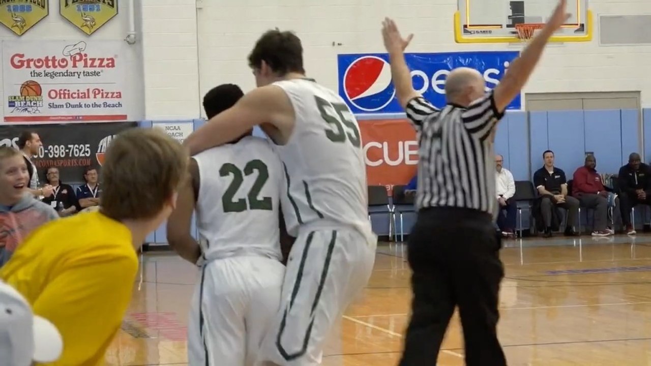 Vote for the top play of the 2015-2016 basketball season